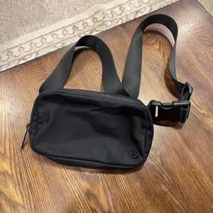 Lululemon belt bag